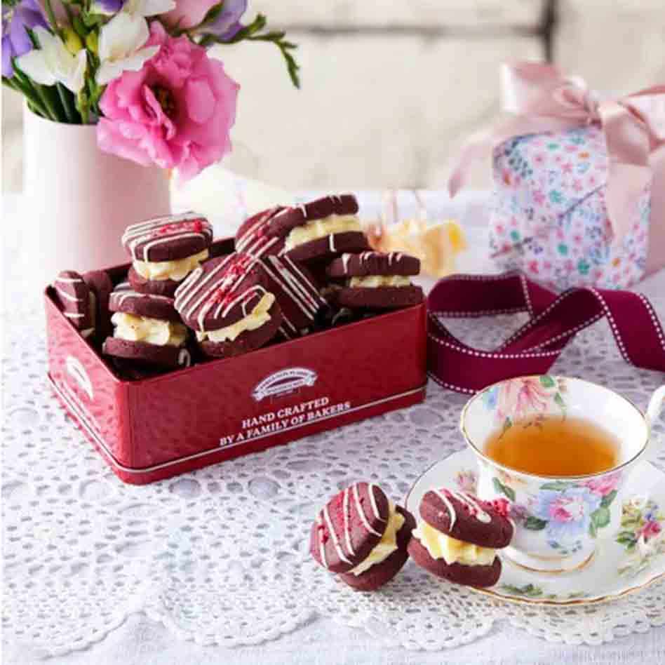 Red Velvet YoYo Biscuits with Gift Tin